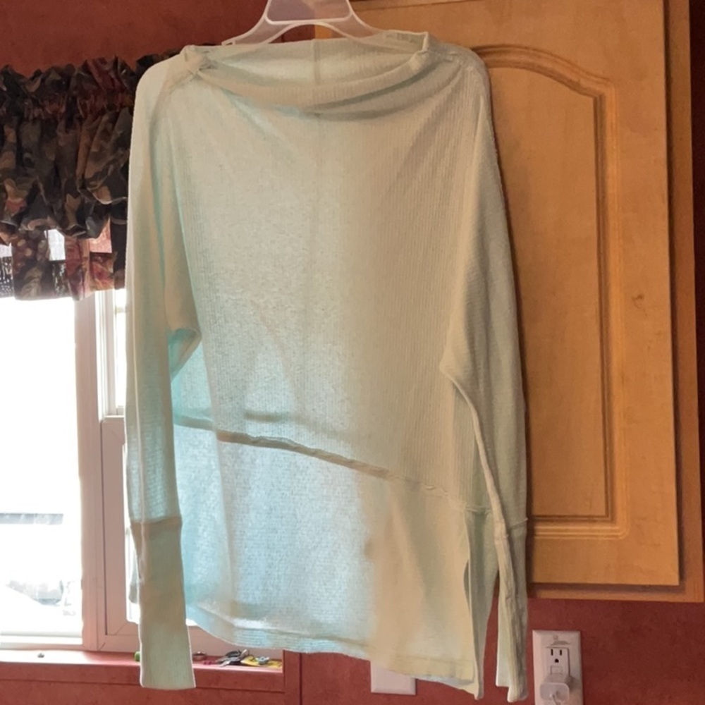 Like new sweater